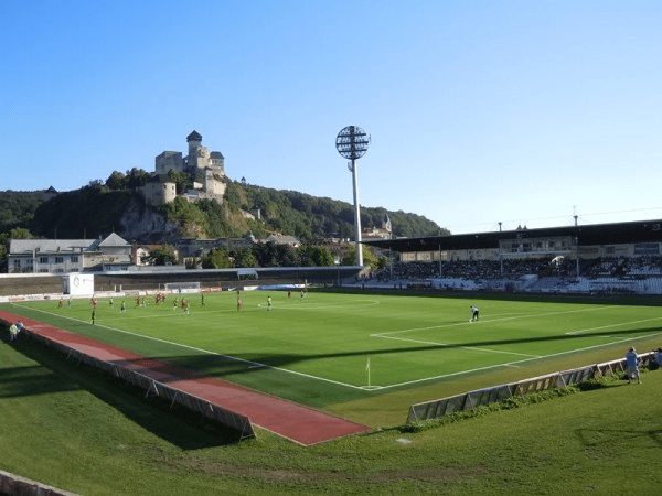 Mestský futbalový štadión Na Sihoti